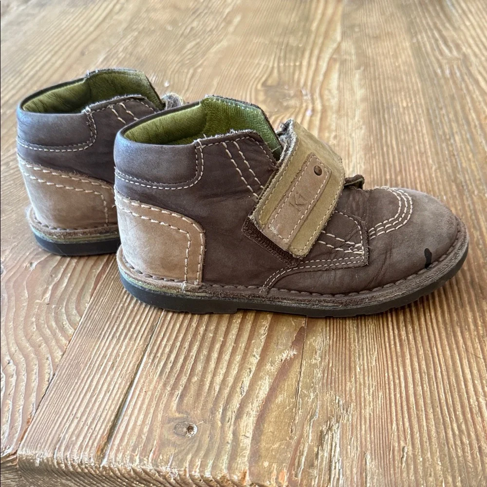 Kickers Brown and Tan leather Kids Boots size 26 / 9.5 us